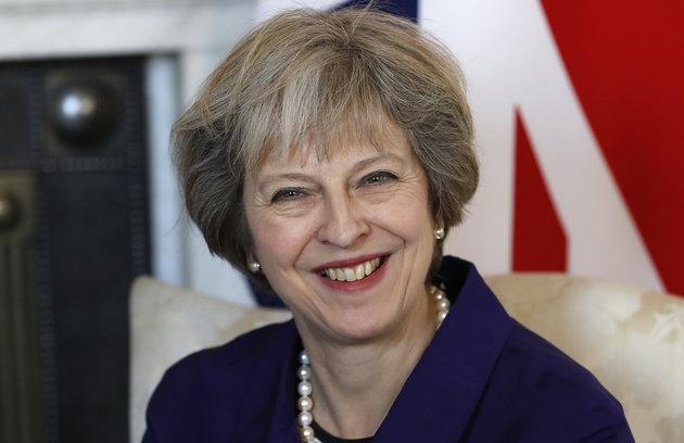 Theresa May îi va cere lui Donald Trump să evite Londra în timpul vizitei lui în Marea Britanie 