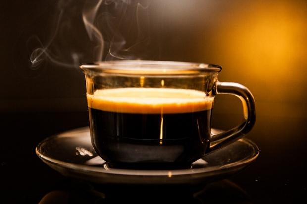 Consumul excesiv de cafea atacă oasele fragile