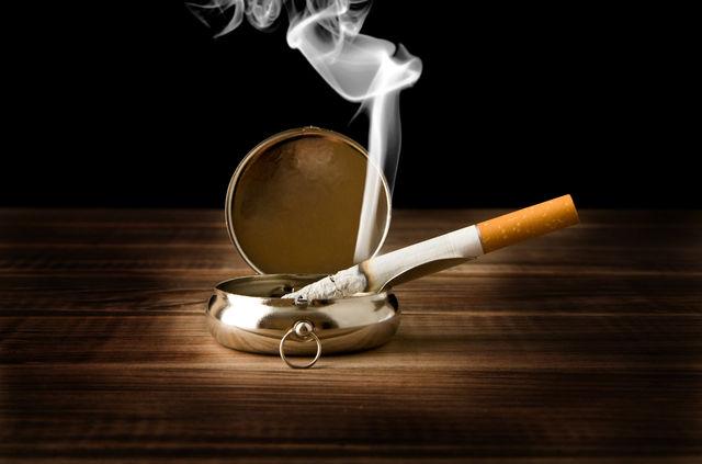 Tutunul consumat sub orice formă distruge inimi şi chiar vieţi, atrag atenţia medicii