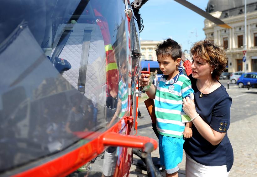 GALERIE FOTO - 3.000 de copii au fost la Ziua Porților Deschise de la Ministerul Afacerilor Interne 18618588