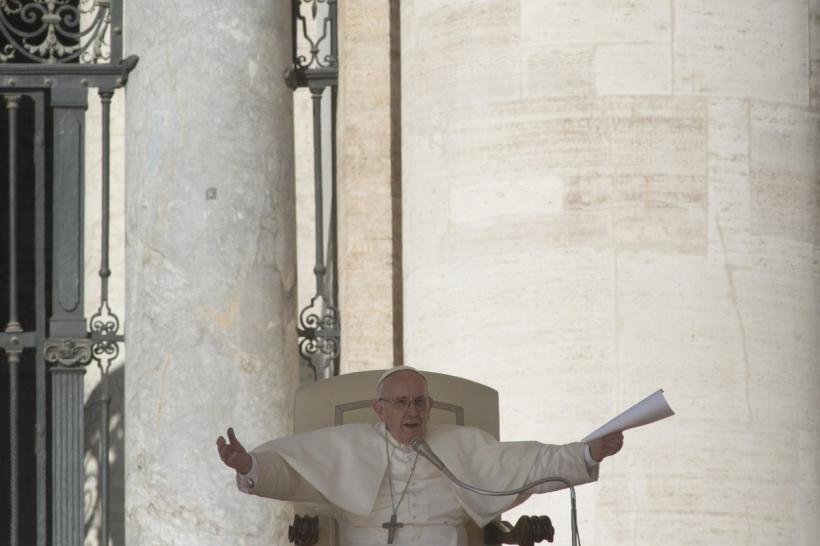 Papa Francisc trimite investigatori pentru a investiga scandalul sexual din Chile