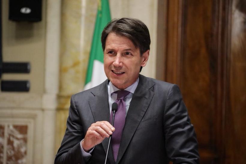 Noul guvern italian asigură un echilibru între populişti şi are numai cinci femei în componenţă