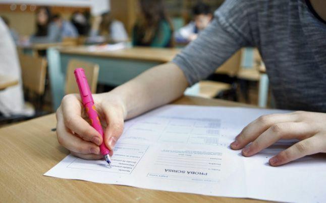 Evaluare Naţională 2018 Matematică. Absolvenții de clasa a VIII-a susțin miercuri examenul 