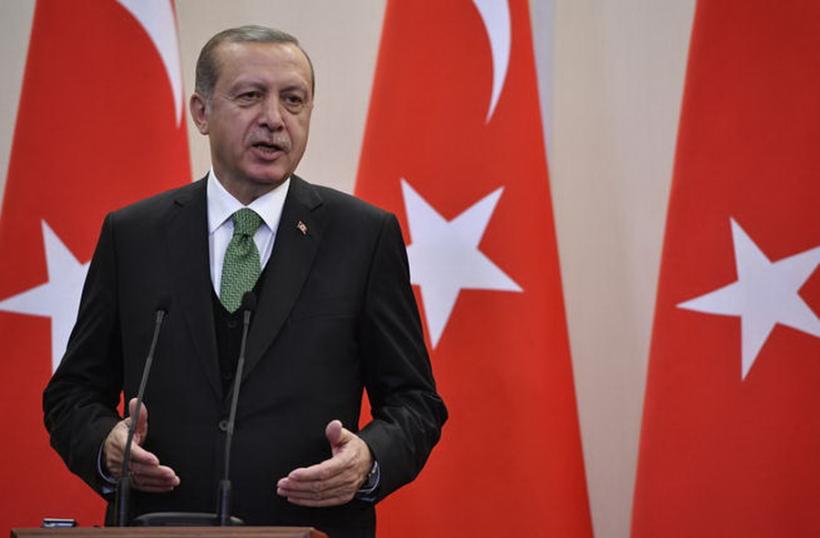 Erdogan: „Război între Cruce şi Semilună!”