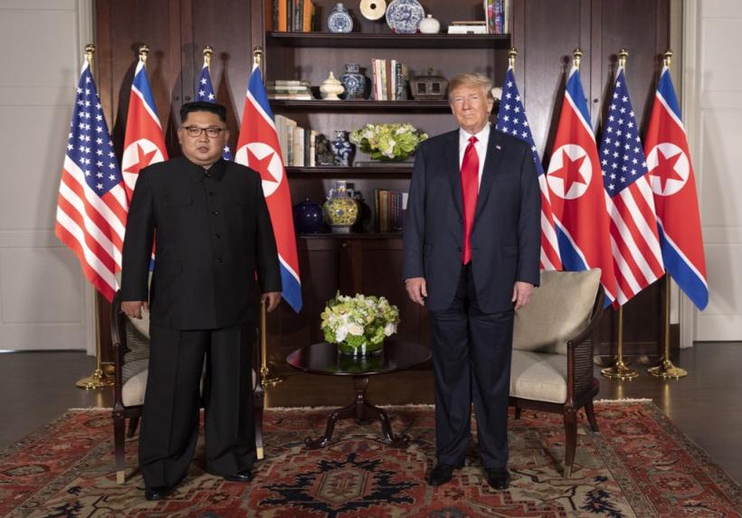 GALERIE FOTO + VIDEO - Intâlnirea istorică dintre Donald Trump și Kim Jong Un. Declarația comună a celor doi lideri 18619804