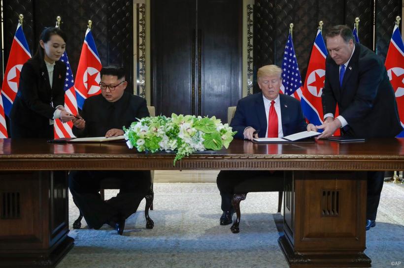 GALERIE FOTO + VIDEO - Intâlnirea istorică dintre Donald Trump și Kim Jong Un. Declarația comună a celor doi lideri 18619810