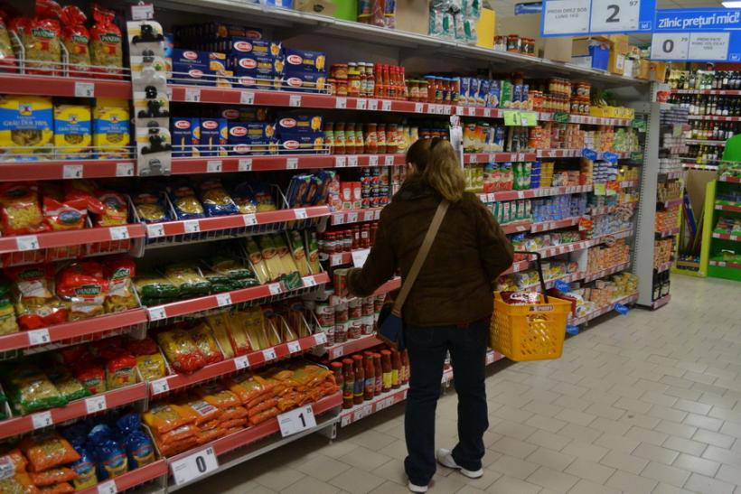 Preţurile alimentelor la noi, 60% din media europeană