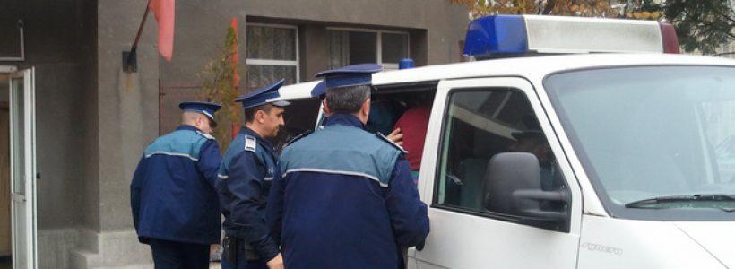Unul dintre cei 7 tineri din Văleni acuzaţi de viol a părăsit penitenciarul