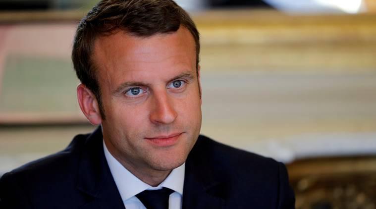 Emmanuel Macron o susţine pe Angela Merkel în conflictul din interiorul guvernului său privind politica de migraţie 