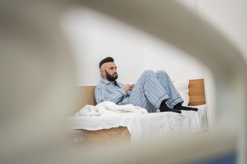 Surpriză de proporții în cel de-al treilea episod al serialului ”Băieți de oraș”: Malone suferă o schimbare de sex, fără voia sa 18620318