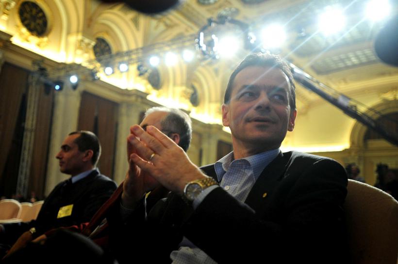 Dragnea: Orban e liderul Opoziţiei? Un turnător şi atât