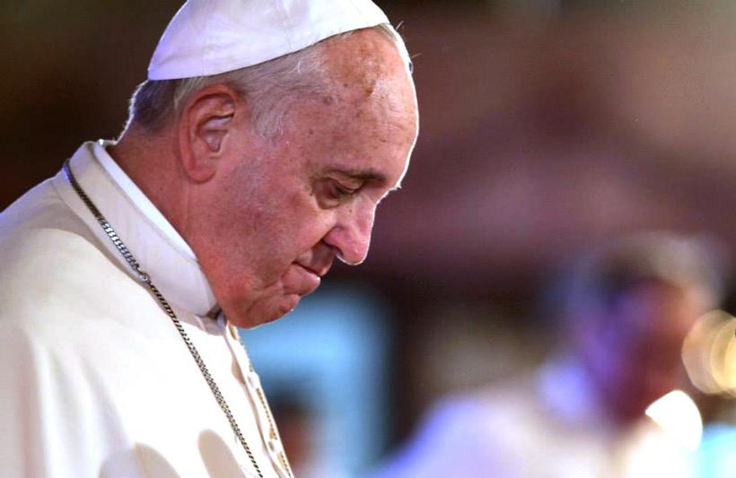 Papa Francisc: Cuplurile gay nu pot fi considerate &quot;familii&quot;