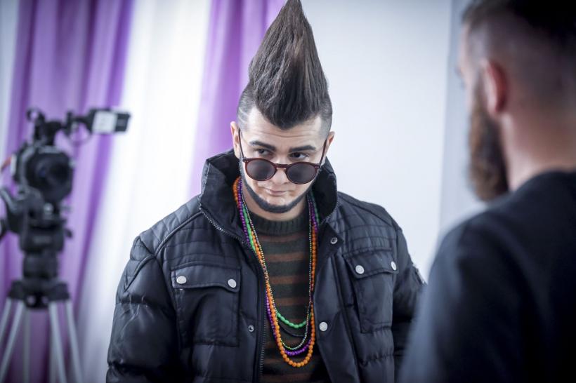 Actorul George Burcea, soțul Andreei Bălan, în rolul unui producător de filme pentru adulți 18621352