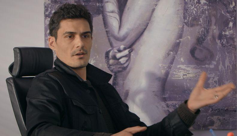 Actorul George Burcea, soțul Andreei Bălan, în rolul unui producător de filme pentru adulți 18621353