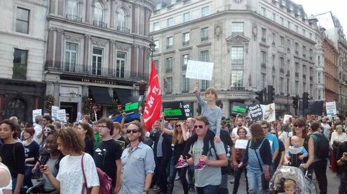 Zeci de mii de persoane, aşteptate la Londra la un miting în favoarea unui al doilea referendum 