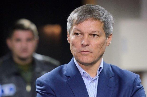 Cioloş: Alegerile anticipate sunt singura modalitate de a relegitima clasa politică 