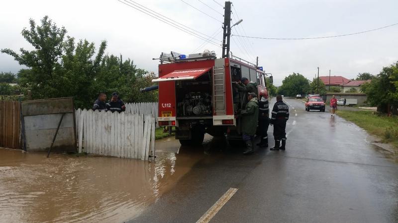 Mai multe localtăți din Tulcea au fost inundate după ploile torențiale