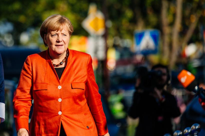 Angela Merkel atrage atenţia că în chestiunea migraţiei este în joc însuşi &quot;destinul&quot; Uniunii Europene
