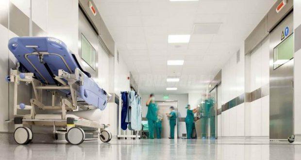 Anchetă la un spital din Buzău după ce un pacient a reclamat că medicii i-ar fi uitat în corp un tampon chirurgical