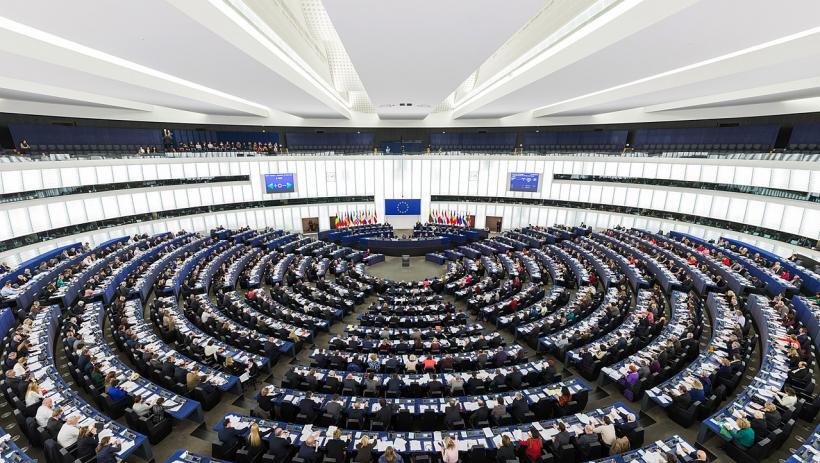 Parlamentul European a aprobat înfiinţarea Fondului European de Apărare