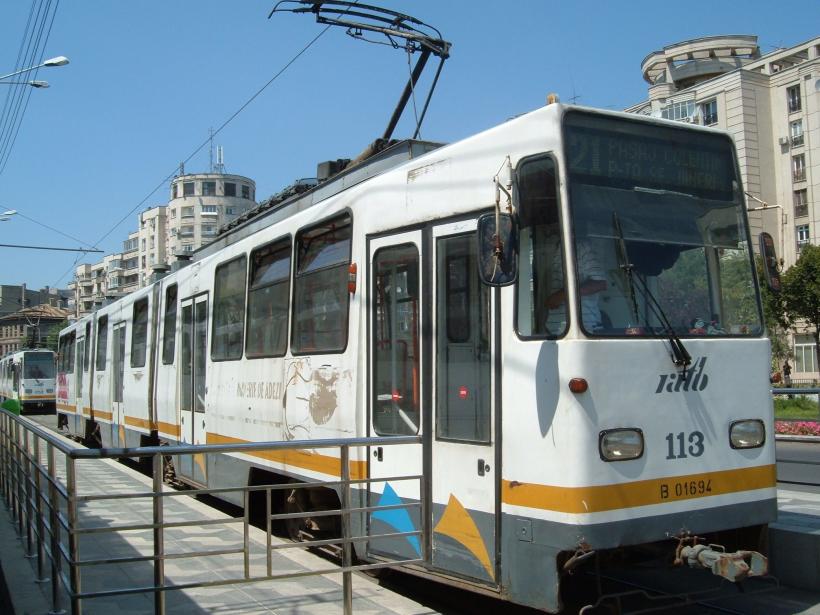 Staţiile de tramvai de pe ruta Iancului - Pantelimon au fost dotate cu panouri electronice de informare