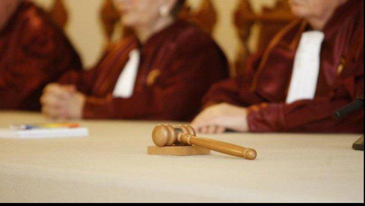 CCR discută sesizare ÎCCJ legată de modificările Legii privind executarea pedepselor