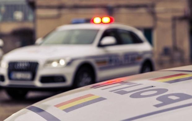 Alertă în Vaslui! Poliţia caută un adolescent de 15 ani răpit din maşina tatălui său 