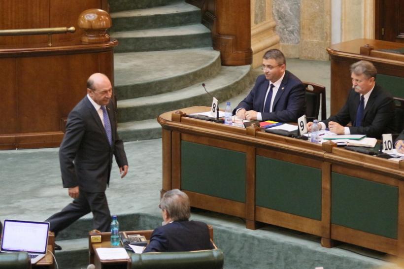 Băsescu: Iohannis a ales corect în cazul Kovesi; e de văzut dacă va fi aplicată şi decizia CCR de reducere a parlamentarilor