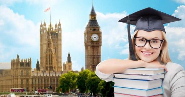 Spot Admissions, pentru tinerii care vor să studieze în Marea Britanie