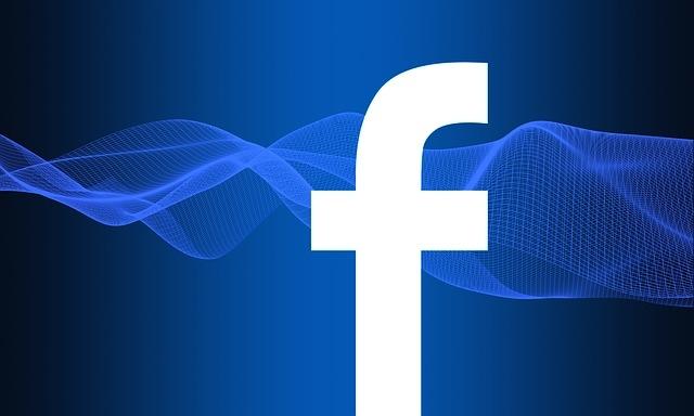 Facebook, amendat pentru scandalul Cambridge Analytica