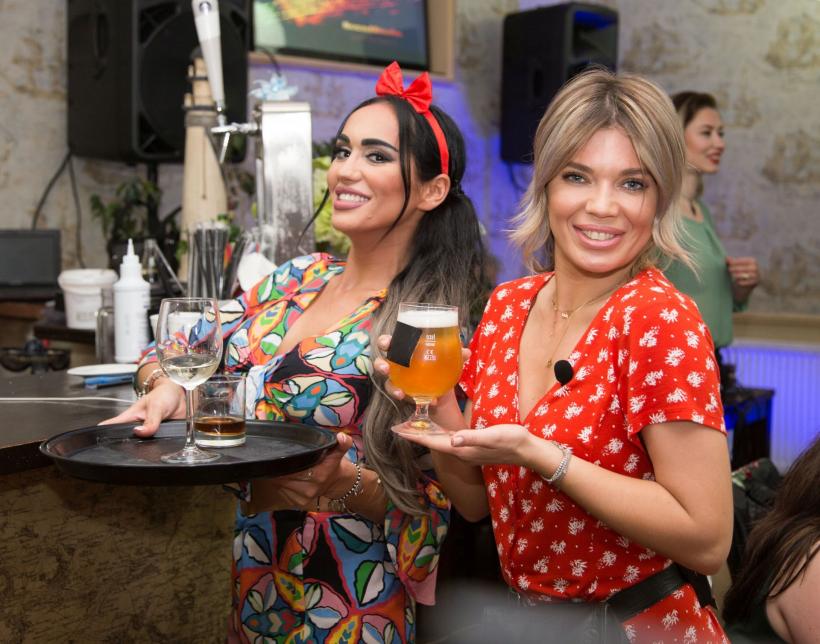 Gina Pistol, Margherita și frații Cătălin și Claudiu Moroșanu,  cele patru vedete invitate în a doua ediție a show-ului ”Poftiți la Nea Mărin” 18623938