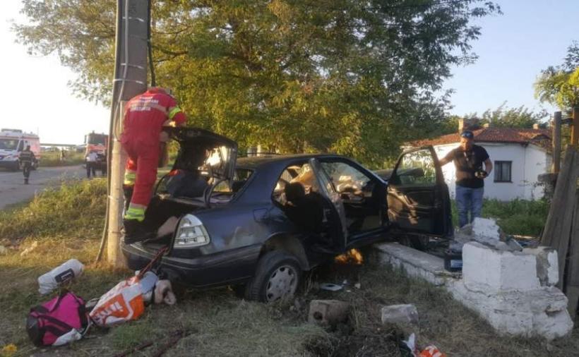 Accident teribil în Ovidiu, județul Constanța. 4 adulți și 3 copii au fost răniți. 