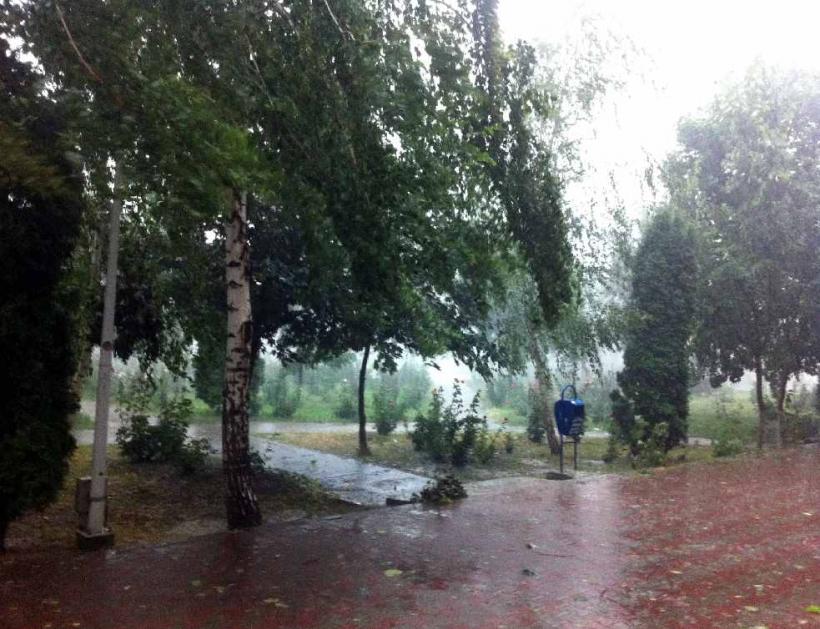 Cod galben de furtună în Sibiu, până la 15:30 