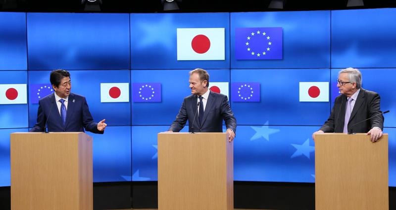 UE şi Japonia au semnat un acord de liber-schimb