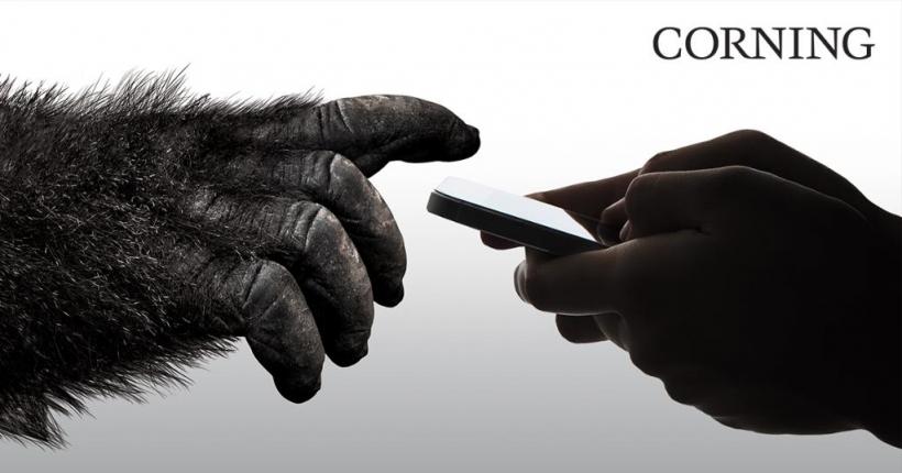 VIDEO Gorila Glass 6 face telefonul mobil mai rezistent!