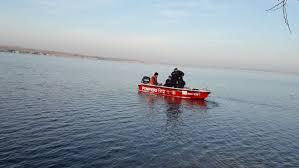 Doi bărbaţi din Neamţ posibil înecaţi sunt căutaţi de pompieri