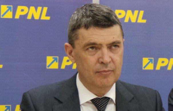 Marian Petrache (PNL) consideră că Vasile Blaga a făcut o 'gafă' şi susţine organizarea unui congres al partidului
