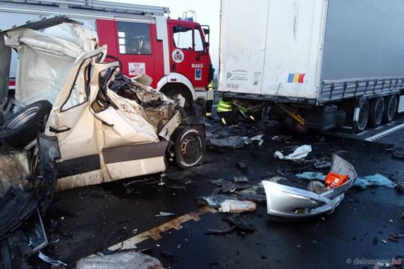 Un şofer a murit după ce a intrat cu autoturismul într-o autoutilitară, pe DN 22C în apropiere de Medgidia
