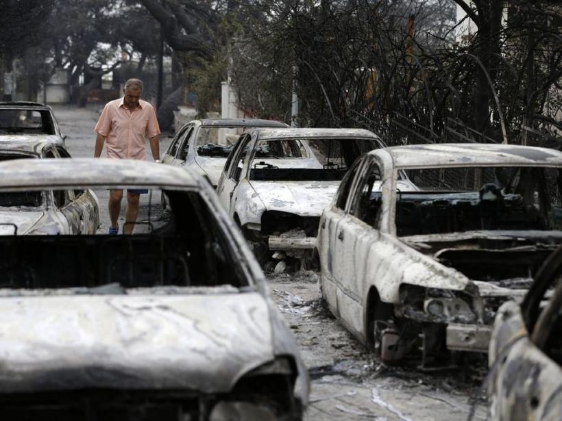 Iadul pe pământ mistuie periferia Atenei 18625442