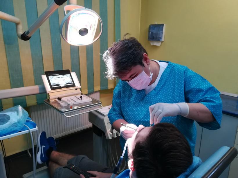 Profilaxia dentară și importanța ei. Detartrajul corect (VIDEO)