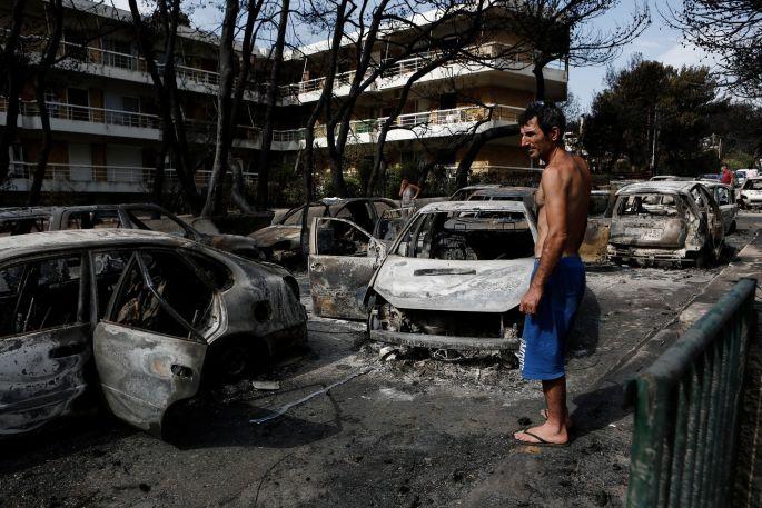 Grecia in doliu: 82 de oameni ucisi in incendiu. Se cauta răspunsuri