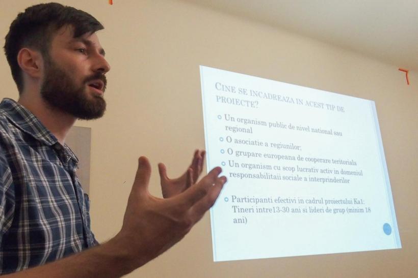 Fundația Dan Voiculescu pentru Dezvoltarea României începe un program de cursuri gratuite pentru fonduri europene 18625874