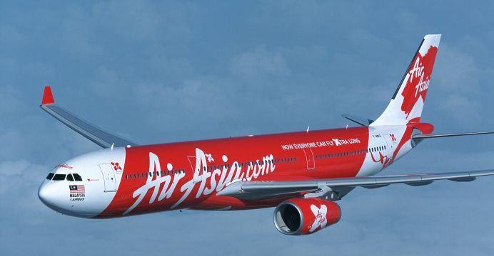 Un nou născut mort, descoperit la bordul unui avion al companiei aeriene Air Asia 