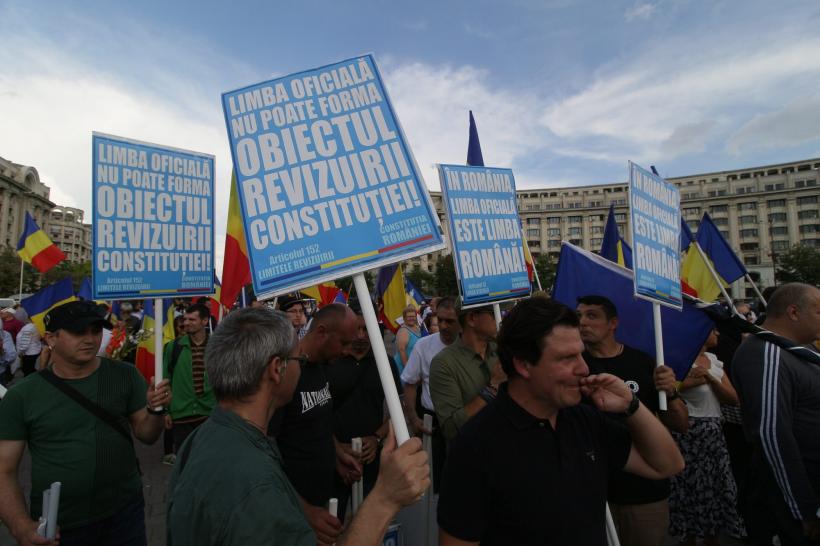 Bucureştiul îşi ridică-n cap românii din HarCov