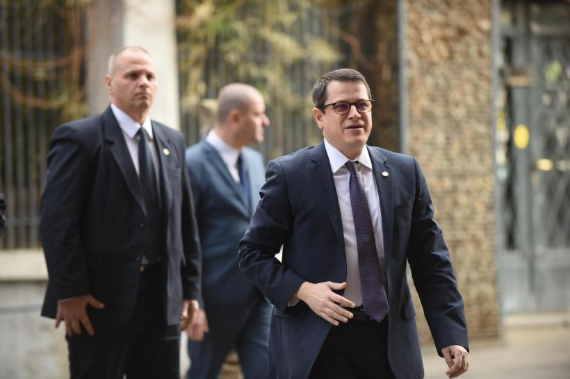 Directorul SPP, mai tare în salarii decât șefii SRI și SIE. Câți bani câștigă șefii serviciilor secrete 18626331