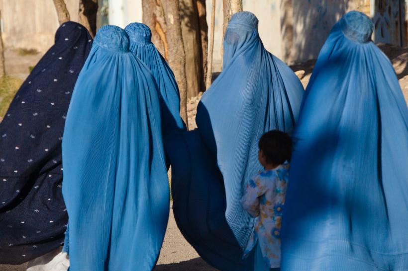 Interdicţia de a purta burqa a intrat în vigoare în Danemarca