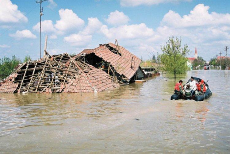 Guvernul a alocat 60 de milioane de lei în sprijinul comunităţilor afectate de inundaţii