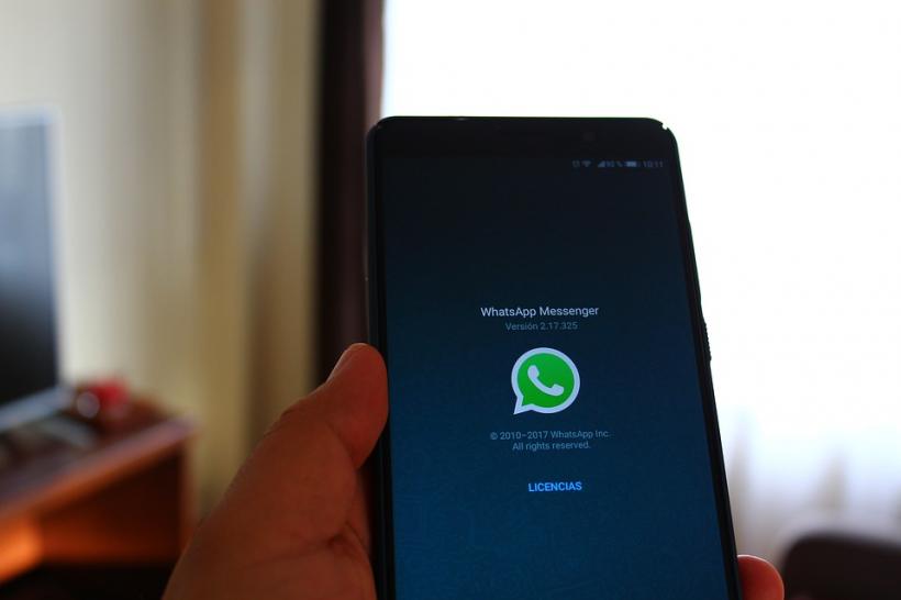 WhatsApp a început să-şi taxeze unii dintre utilizatori