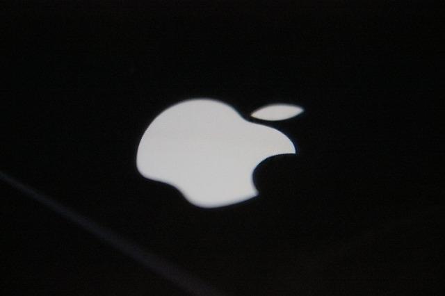 Capitalizarea Apple a atins 1.000 de miliarde de dolari