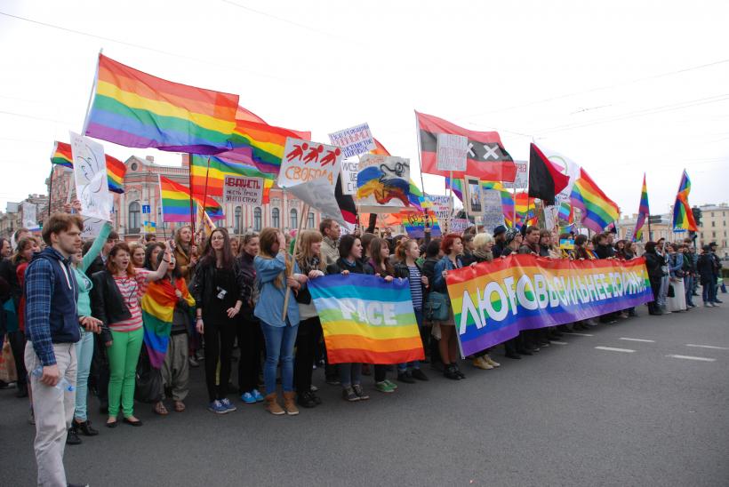 Poliția a reținut 25 de activiști pentru drepturile comunității gay, la Sankt Petersburg